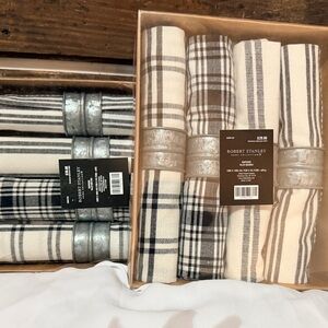 Robert Stanley Plaid Napkin Set - Black and  White